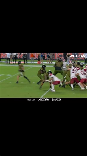 INTERCEPTION leading to a TOUCHDOWN the very next play 🙌🏻 #miamihurricanesfootball #miami #miamihurricanes #canesfootball #collegefootball | CANE GANG OVER Everything