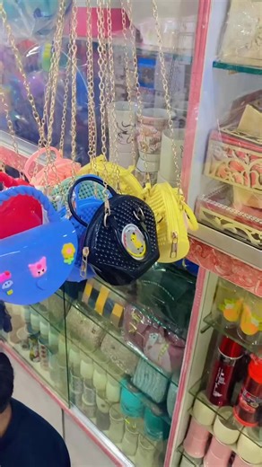 Ramzan Offer: Get Your Sal 650 at Jholay Lal Journal Store