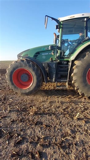 Fendt Tractor Plowing with Breda Equipment in the Field
