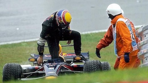 Watch: Mark Webber vomits while driving during Japanese Grand Prix 2007