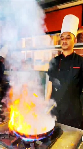 Fire 🔥🙌 #fire #cooking #food #kitchen #chef