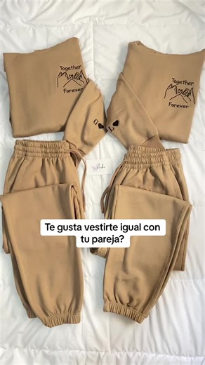Matching Outfits para Parejas en Ecuador