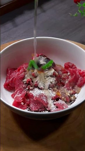 Stir-fried beef with mushrooms, tender and juicy, very delicious #cooking #foodtutorial