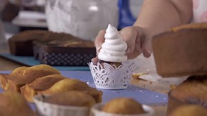 944K views · 19K reactions | #LosÁngelesDeLaCocina nos enseñan todos sus increíbles trucos para preparar un merengue suizo. ¡Es facilísimo! | Food Network Latinoamérica | Facebook