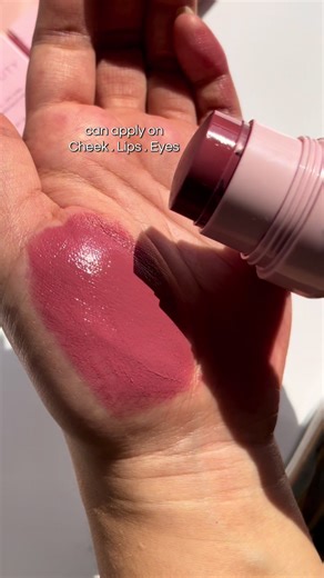 Versatile 3-in-1 Blusher for Everyday Makeup