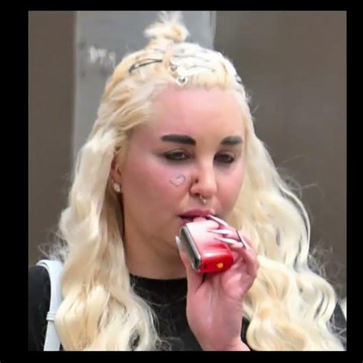 Amanda Bynes' Life After Her Public Meltdown #celebrity #update