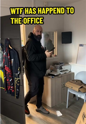 THE MOMENT BERNIE REALISED THE OFFICE HAD GONE! 📦😂 We’ve officially moved upstairs, but someone forgot to tell Bernie! The look of pure confusion when he saw the empty room was absolute class. 🤔 Is he happy about the new view or just missing his old spot? Let us know what you think his face is saying below! 👇🎯