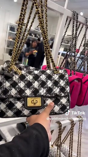 Karl Lagerfeld Shopping Experience at Las Americas Premium Outlets