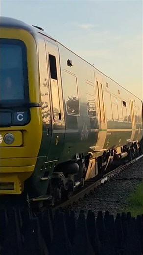 GWR 166.207 arriving into Cam & Dursley.