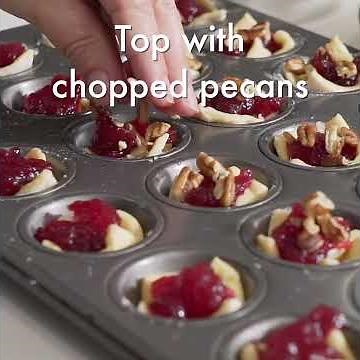 Festive Cranberry Brie Appetizer Bites