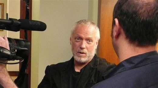 Paris: Filmplakate für E.T., Star Wars und Co. –  Illustrator Struzan gestorben