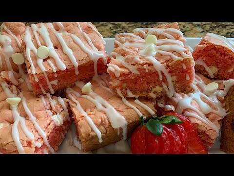 The BEST Strawberry 🍓 Brownies