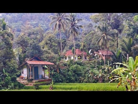 Hidden Village Life in the Tropical Mountains