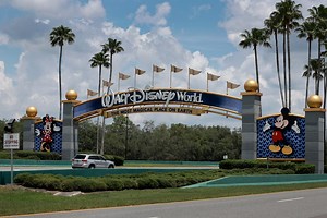 Woman sues Disney claiming injuries from ‘painful wedgie’ at Typhoon Lagoon waterpark - AOL