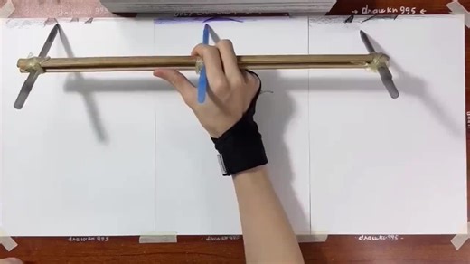 Draw Anime Characters with One Hand Challenge