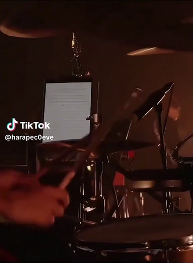 Continue the Love Story of Eve and Harapeco