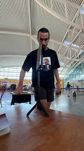 41M views · 900K reactions | Travel Transition Idea with EveryWhr. #reelsvideo #mobilephotography #tutorial #shotoniphone16promax #MobileTricks #travelphotography | Matteo Tintori | Facebook