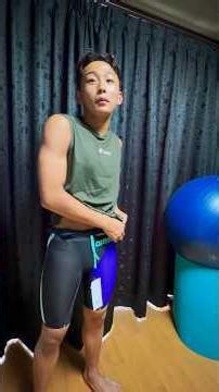 Yuma, the man who discovered the secret to putting on a tech suit #swimming #techsuit #competitiv...