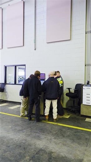 The service manager sees everyone gathered around the laptop and thinks they’re collaborating…