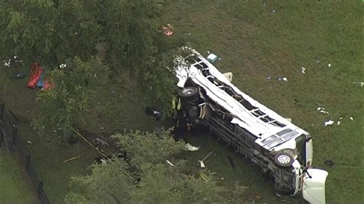 8 killed, dozens injured in Florida bus crash