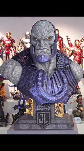 Darkseid Zack Snyder's Justice League Bust 1:1 Scale by Queen Studios • Vid by GiantStone. • • Subscriber, Like & Share!!! • • #Darkseid #QueenStudios #Batman🦇 #shorts #WonderWoman #Superman💪 #HenryCavill #Kalel #DC #JusticeLeague #atlantis #lifesizebust #statue #statuecollectors #DCUniverse #nerd #geek #nerdgirl #geekgirl | Nerdy Sphere