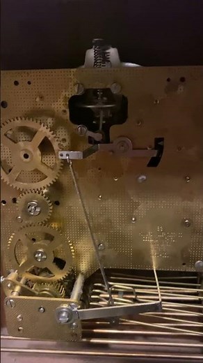 Hermle floating balance oscillates in unison #clock #hermle #cool