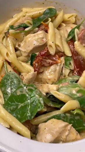 1.3M views · 12K reactions | Slowcooker Creamy Chicken, Chorizo &...