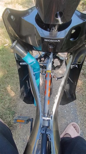 Exploring the Honda Bicycle's Front Suspension Design