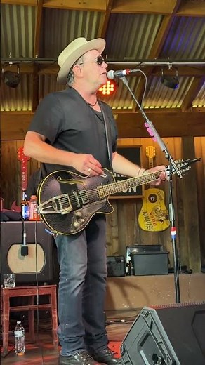 When Jack Ingram plays ‘Barbie Doll,’ the dance floor doesn't stay empty for long!!