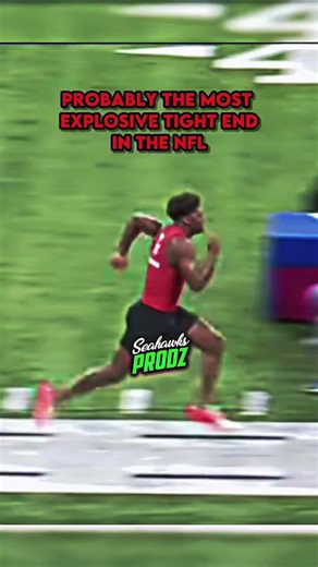 He’s a wide receiver trapped in a fullbacks body😭😭🔥 #nfl #football #shorts