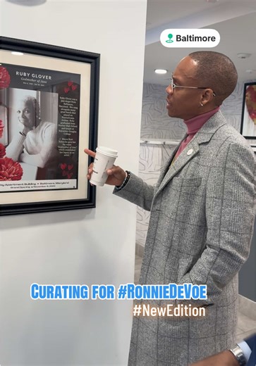 Ronnie DeVoe Explores Downtown Before New Edition Show