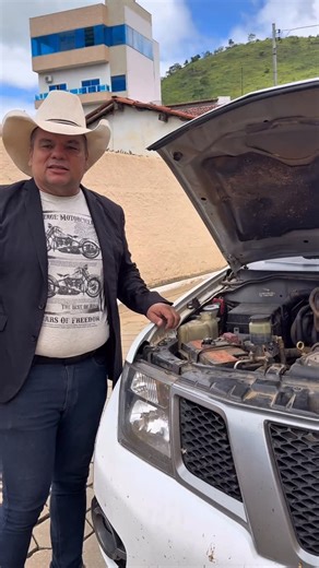 Edimilson Batista on Instagram: "Um Feliz Natal para todos vocês, que Deus abençoe a cada um de vocês. Muita saúde e vida e um próspero ano novo . . . . . Oooooooooiiiiiiiii🤠🔥"