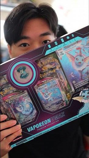 Pokémon Vaporeon VMAX premium collection, hit in almost every pack?!