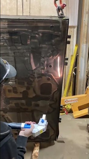 Efficient Laser Cleaning with Continuous Laser Cleaning Machine - ZAC Laser