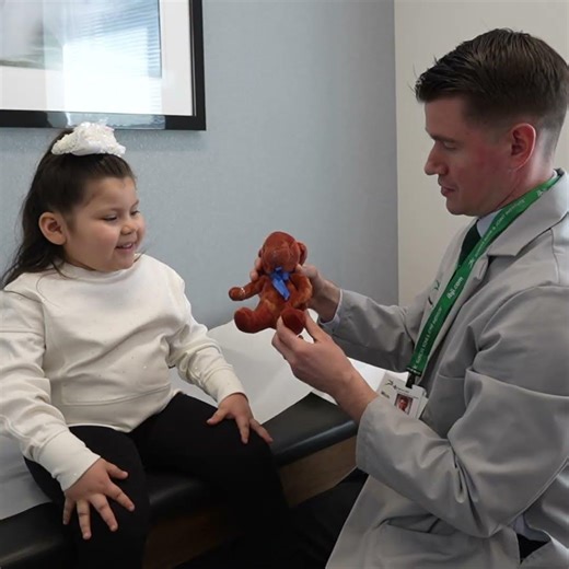 Meet Dr. Michael Burton, Pediatric Orthopedic Surgeon