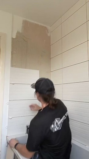 Bathroom tiling finished 💯 #tiling #bathroom #tiler #tilingwork #builder #buildingwork #grout #satisfying #satusfaction #fyp #foryou #viral #4u