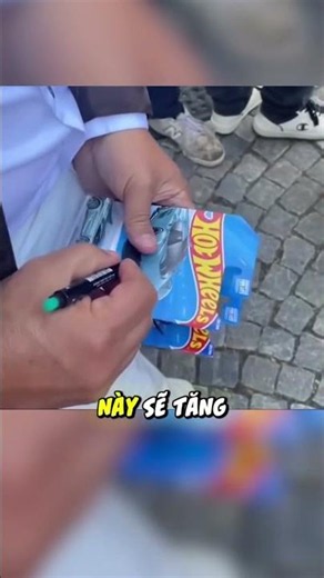 This guy signed a Koenigsegg Jesko Hot Wheel and you won't believe what happened #supercars #shorts