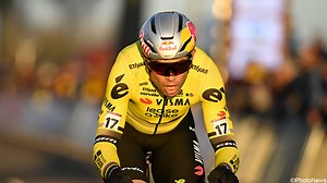 Wout van Aert blijft na "moeilijke cross" wachten op eerste zege: "Het is enorm lastig om resultaat te rijden" | sporza