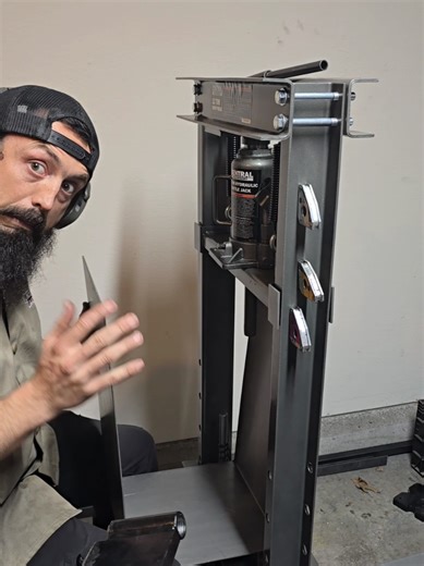 Making some bends and som3 whoopies #bend #metal #metalwork #trynewthings @Elgin USA