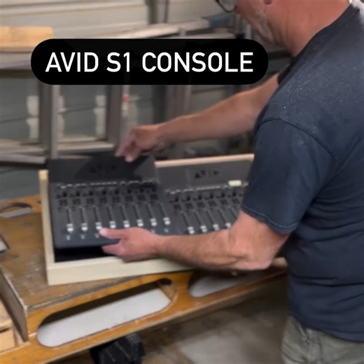🎚️ 2x Avid S1 custom console 📹 instagr.am/milltownhandyman #daw #protools #avids1 #console #custombuild #controlsurface #avidprotools #faders #avid | Avid Pro Tools