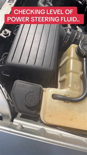 HOW TO CHECK LEVEL OF POWER STEERING FLUID.. | steering wheel fluid