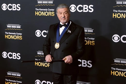 Reason for Hollywood Star’s Red Carpet Cane Revealed