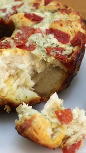 Delicious Pizza Monkey Bread Recipe