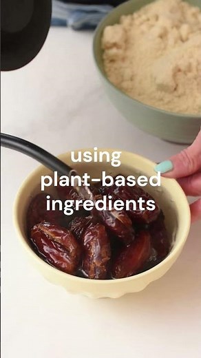 Fudgy Almond Flour Cake (NO Eggs/Dairy/Gluten!) 🍫✨