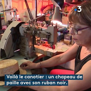 A Caussade, dans le Tarn-et-Garonne, une entreprise fabrique des canotiers depuis 1824. Un savoir-faire toujours d'actualité : le chapeau de paille entouré d'un ruban rendu célèbre par Maurice Chevalier est toujours à la mode. | France 3 Occitanie