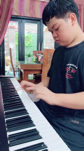 Learn Arabesque Piano Piece by J.F. Burgmuller