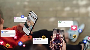 Adiós a Tinder: la nueva moda en Nueva York es jugar a 'Love is Blind' en la vida real pagando 100 dólares por tener citas con los ojos vendados