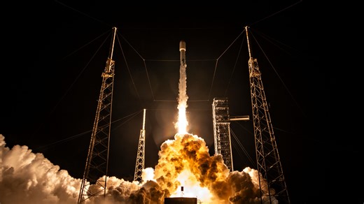 2026全球49发！SpaceX猎鹰9号火箭继续升空！将一枚EchoStar XXV通信卫星送入太空，完成2026年第30次轨道任务！
