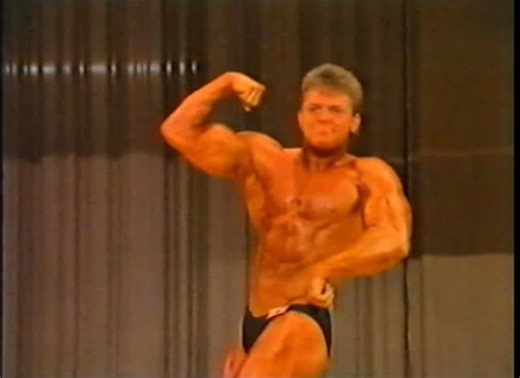 Jörg Kapfer on Instagram: "Old school Bodybuilding IFBB AUSTRIA- the golden 90ies Dank KI habe ich es endlich geschafft meine alten Videokassetten zu synchronisieren und somit das Material der 90iger zu digitalisieren. Es kommt in Folge richtig viel, besonders herausragende Posingleistungen von Weltklasseathleten / innen, vielleicht erkennt sich der ein oder andere auch noch 😜 Die österreichische Meisterschaft in Eisenstadt 1992 zählte zu meinem 1. großen Sieg meiner langjährigen Laufbahn. Als