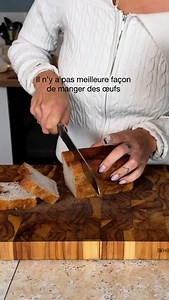 🥚 Les œufs farcis de Mamie Paulette Ingrédients (pour 4 personnes) • 6 œufs • 4 tranches de pain sans gluten (pain classique ou pain de mie) • 1 gousse d’ail • 1 poignée de persil haché • Sel, poivre • 100 ml de lait (végétal ou animal, au choix) • 1 c. à soupe de psyllium (optionnel, pour épaissir la farce si besoin) • 1 c. à soupe de ghee, beurre ou huile • 2 c. à soupe de crème fraîche sans lactose ⸻ Coupez le pain en petits morceaux et mettez-les dans un bol. Recouvrez-les de lait, ajoutez 
